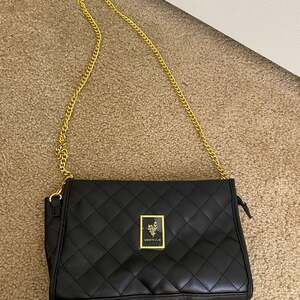 Younique 2018 Collection Black Quilted Faux Leather Crossbody Bag with Gold Chai